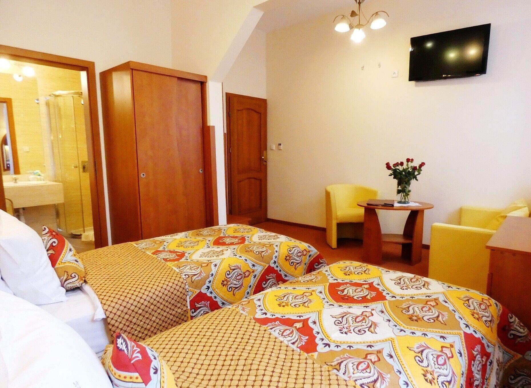 Aparthotel Adler Krasków Εξωτερικό φωτογραφία