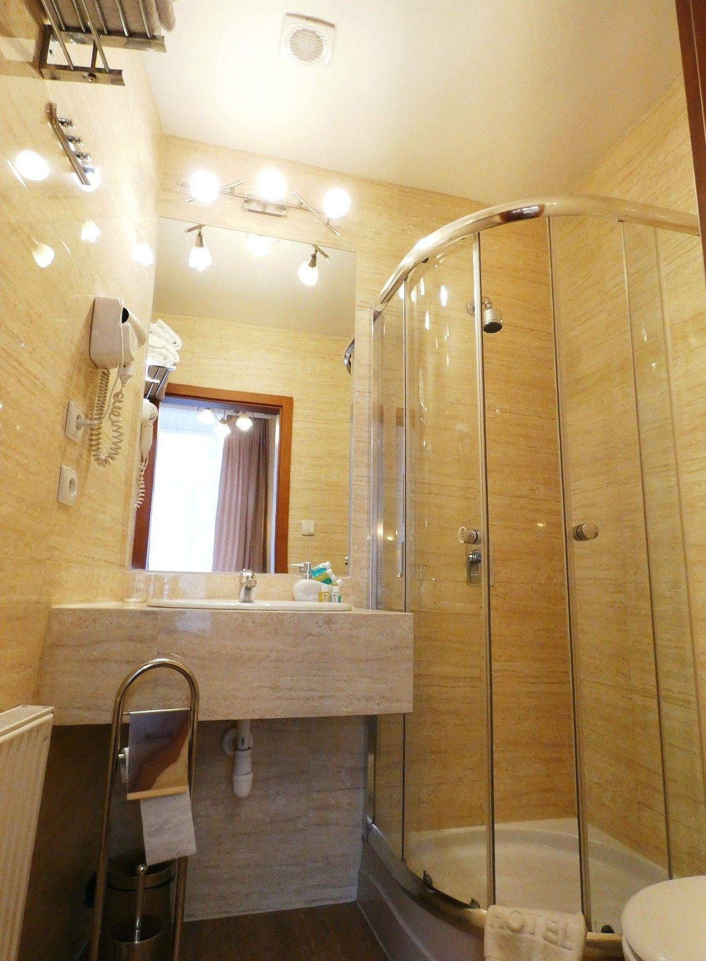 Aparthotel Adler Krasków Εξωτερικό φωτογραφία