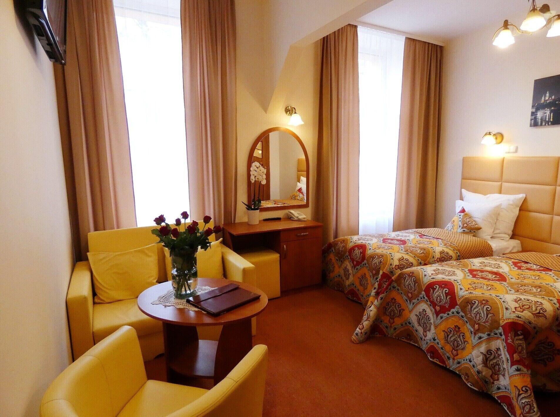 Aparthotel Adler Krasków Εξωτερικό φωτογραφία