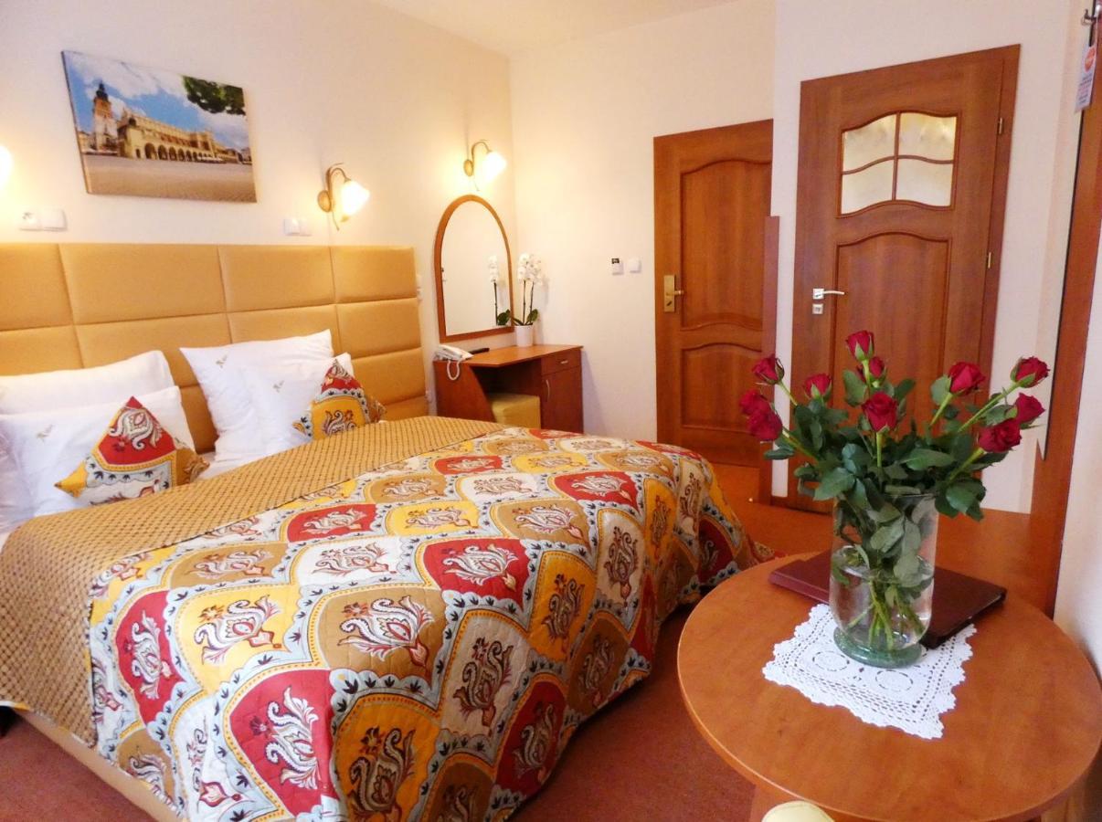 Aparthotel Adler Krasków Εξωτερικό φωτογραφία