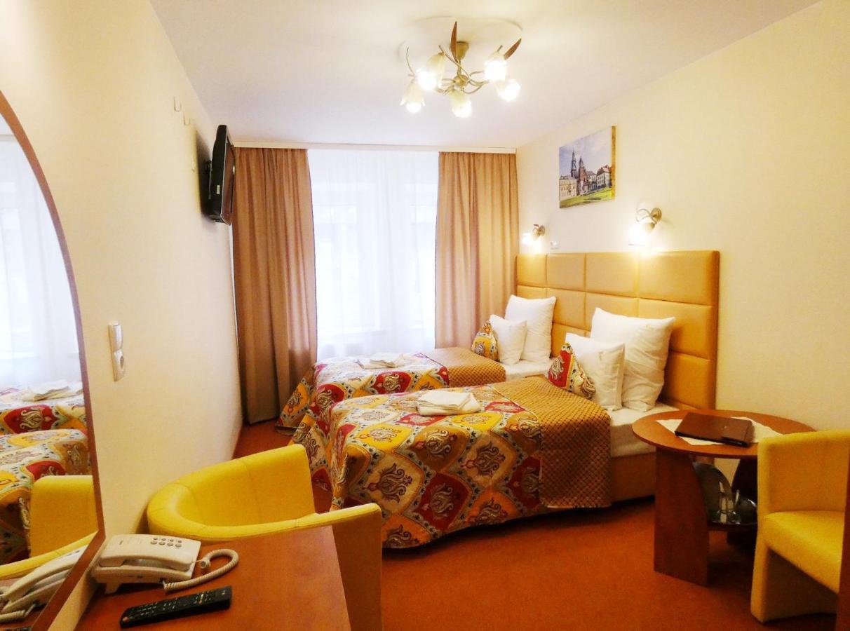 Aparthotel Adler Krasków Εξωτερικό φωτογραφία